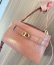 CHARLES&KEITH鳄鱼纹凯莉包手提斜挎婚包包女包生日礼物CK2-50270880-1 BLUSH浅红色 S 实拍图