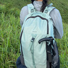 迪卡侬双肩背包MH100书包登山徒步旅行运动通勤大容量背负系统轻户外 青玉色-20L 实拍图