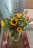 向日葵混搭鲜花家用水养插花云南基地直发简易混搭水养花束 向日葵5枝+红豆5枝十尤加利叶10枝 实拍图