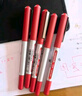 uni三菱 uni-ball EYE红色中性笔高颜值0.5mm红笔签字笔商务直液式学生水笔水性笔套装 UB-150 5支 实拍图