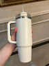STANLEY巨无霸吸管杯水杯保温杯大容量办公不锈钢杯子887ML-皇家奶油白 实拍图