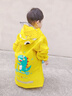 牧萌 儿童雨衣男女童带书包位宝宝幼儿园小学生雨鞋套装防水卡通雨披 活力黄恐龙 M码（建议身高95-105cm） 实拍图