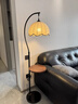 中古风落地灯氛围置物架客厅沙发旁装饰卧室床头一体台灯书房新款 花瓣灯罩+无极调光 黑色灯体+胡桃木桌面 实拍图