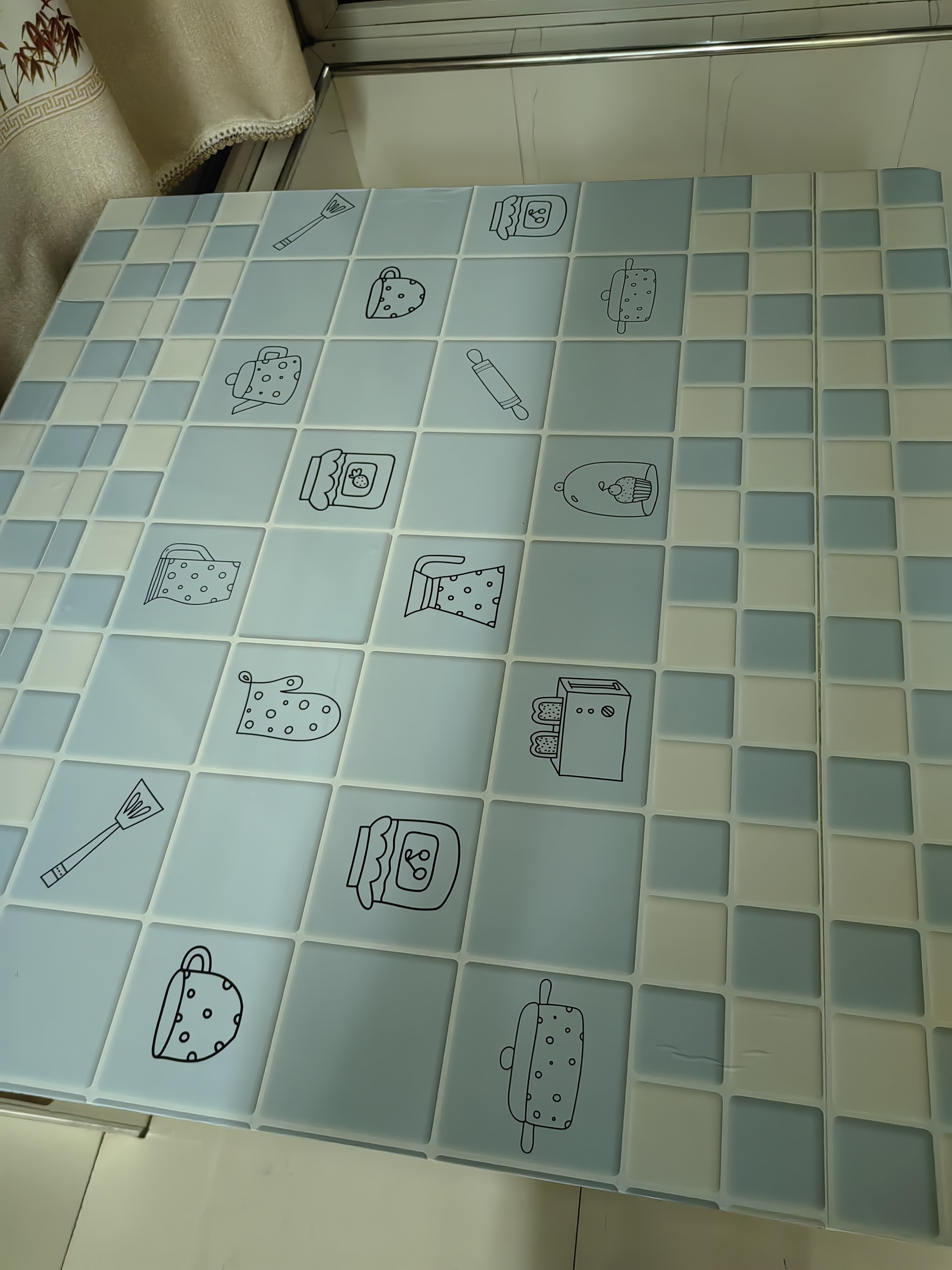 浪漫满屋厨房防油贴纸耐高温防水防潮自粘墙纸油烟机灶台防霉瓷砖防油贴纸 烹饪好心情【铝镀膜】易打理 3m*60cm 实拍图