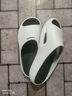 利达妮（TZLDN）踩屎感拖鞋男士夏季外穿厚底居家用浴室洗澡防滑运动户外凉拖鞋男 黯日白黑 【店长推荐】 42-43 【标准码】 实拍图