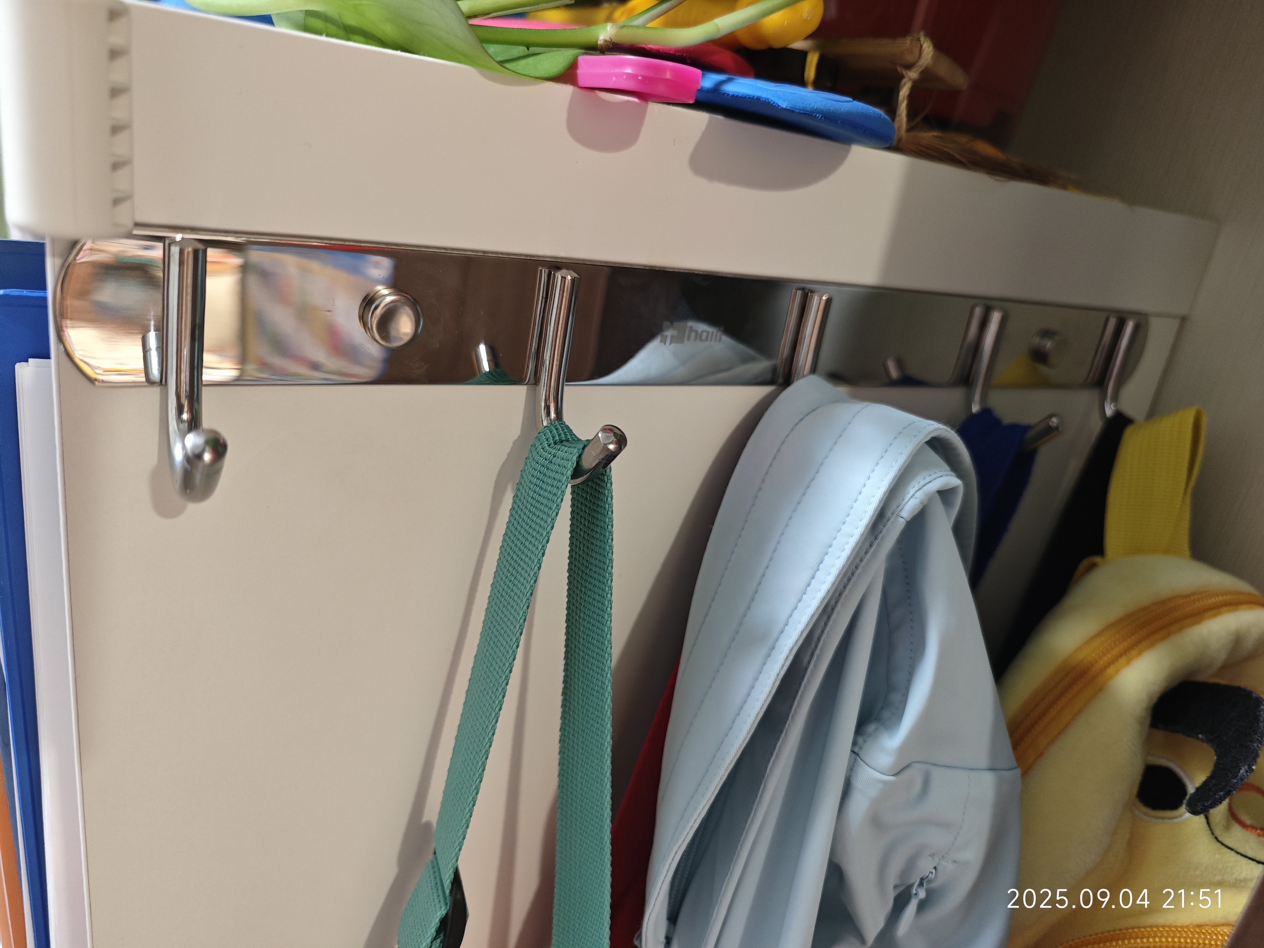 海立挂衣钩厨房卫生间免打孔不锈钢衣服挂钩门后玄关帽墙上壁挂排钩 5钩不锈钢【打孔/免打孔2用】 实拍图