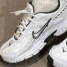 耐克女子透气运动鞋冬季复古跑鞋风缓震NIKE INITIATOR FQ6873 101白色/金属银/白色/黑 40.5 实拍图