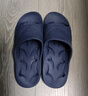 BAIHOU白猴浴室洗澡侧漏水防滑按摩情侣居家用凉拖鞋男士 深蓝43-44 实拍图