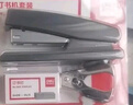 得力（deli）【热门商品】12#办公订书机3件套(订书器 订书钉 起钉器) 办公用品 黑色0354得力办公好物 实拍图