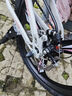 凤凰山地自行车男女变速山地车碟刹青少年儿童自行车学生单车 星际 粉白【变速+三刀轮】 20寸【适合125-160cm】 实拍图