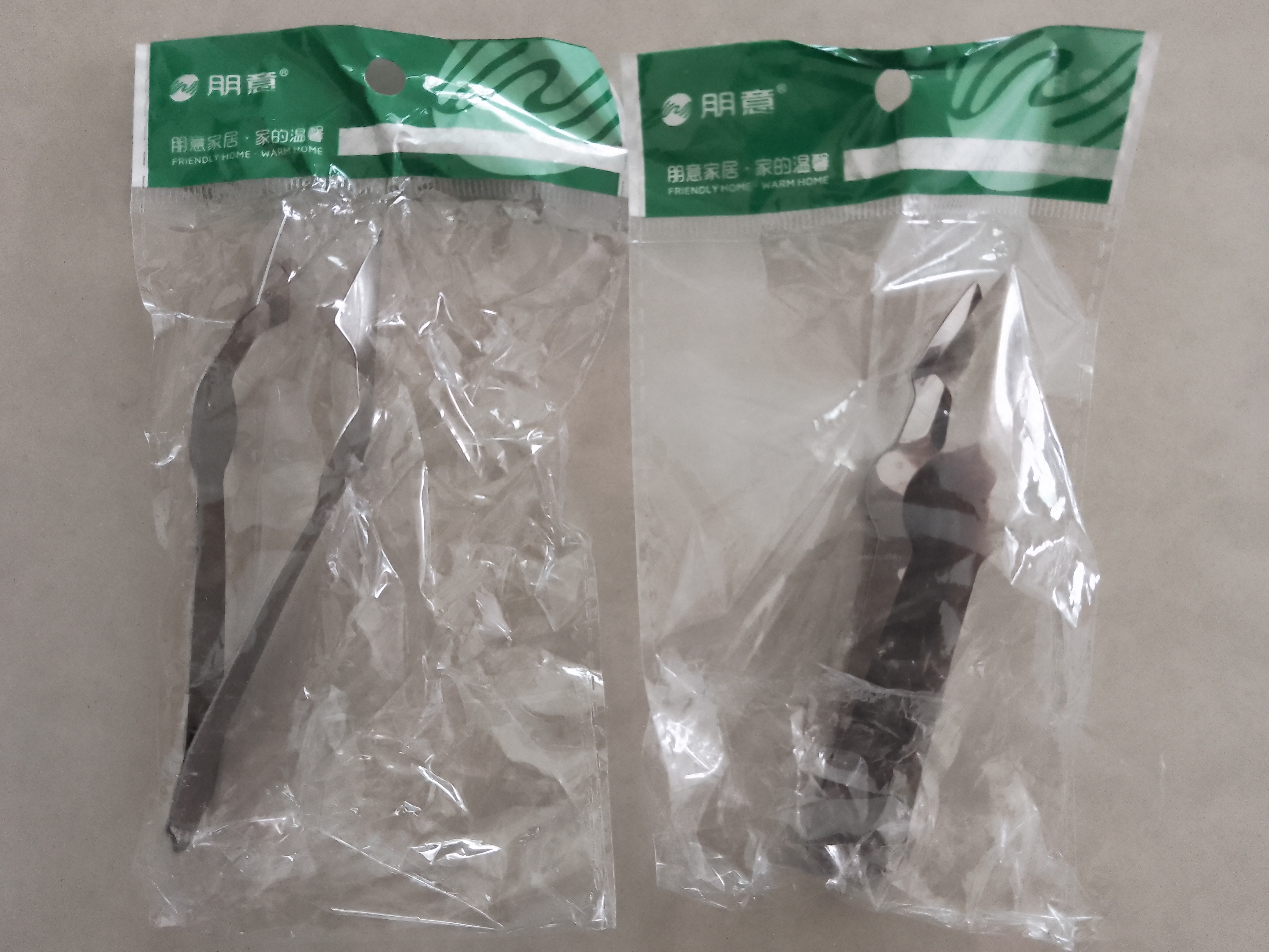 菠萝刀削菠萝刀神器凤梨工具削皮刀夹子去蒂镊子挖去眼器手动工具 V型草莓菠萝夹-2个装 实拍图
