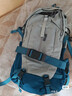 骆驼（CAMEL）山栖登山包户外专业背包男女运动双肩包大容量轻便徒步银灰 实拍图