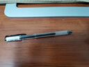 uni三菱 uni-ball UM-100黑色中性笔高颜值0.5mm黑笔签字笔商务学生考试刷题专用水笔水性笔 1支 实拍图