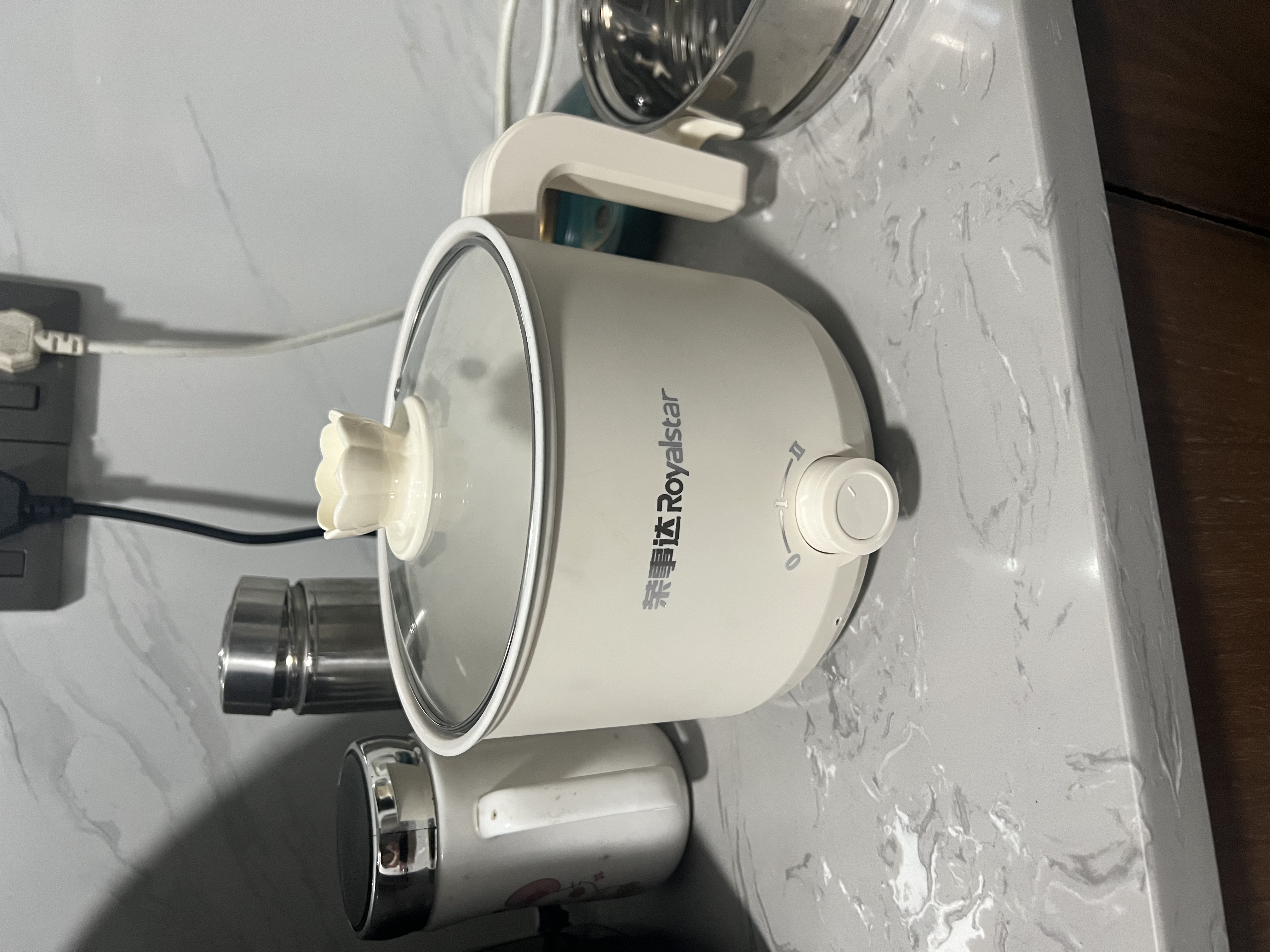 荣事达电煮锅多功能一体家用小型迷你学生宿舍一人食泡面电热火锅1-2人用不粘锅带不锈钢蒸笼送防水罩 2L 黑色内胆+不锈钢笼+1.5m线+防水罩 实拍图