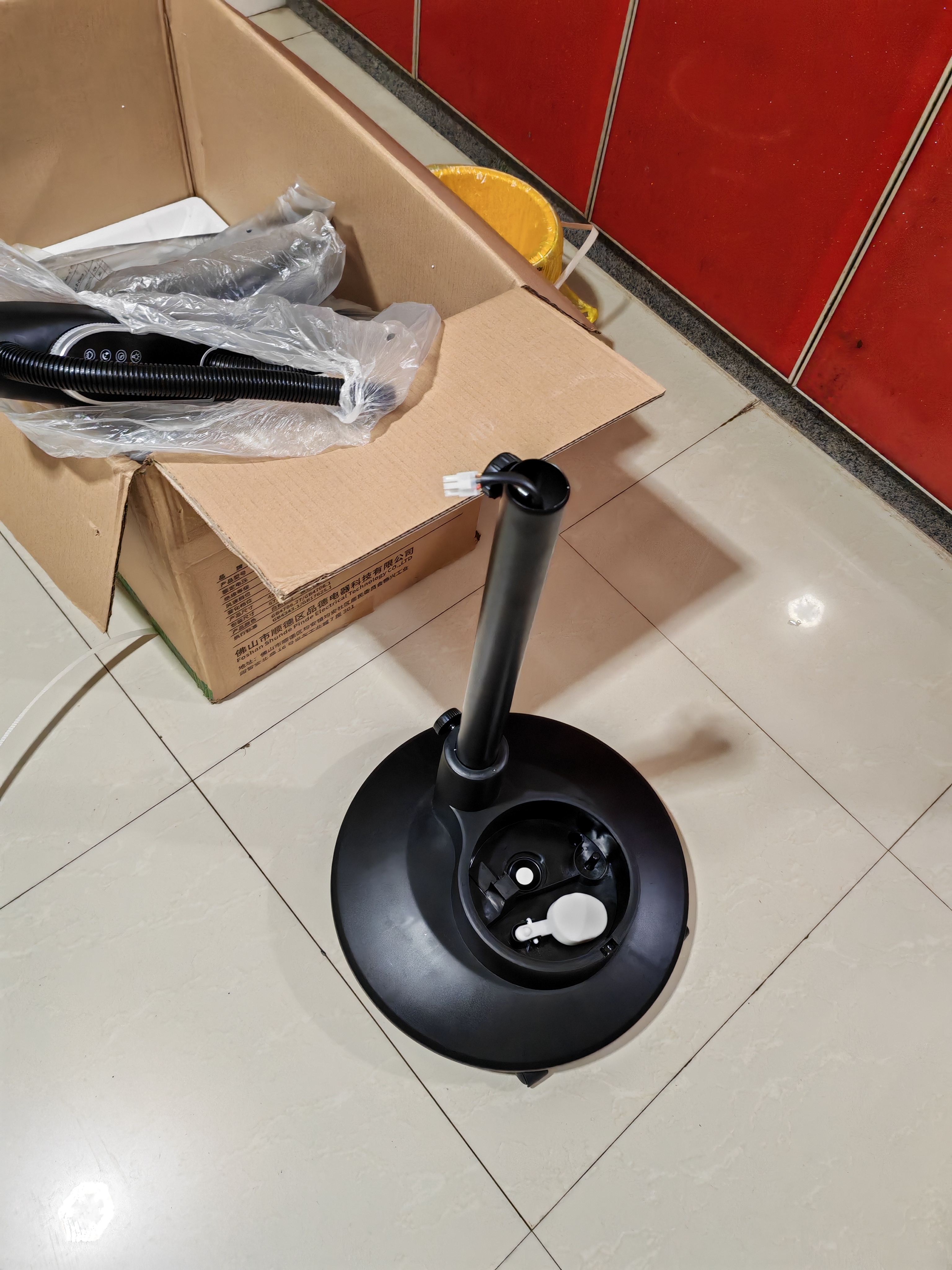 林边喷雾风扇家用落地扇大风力智能负离子净化加湿降温工业水冷雾化扇卧室客厅夜灯氛围落地加湿电风扇 黑色16寸智能语音【负离子净化/5L水箱/夜灯】 实拍图