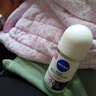 妮维雅（NIVEA）抑汗香体止汗露腋下干爽滚珠黑白出众爽身走珠液50ml 实拍图