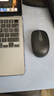 罗技（Logitech）M196 无线蓝牙鼠标 办公鼠标 笔记本商务办公家用 小巧便携 对称手型 石墨灰 实拍图