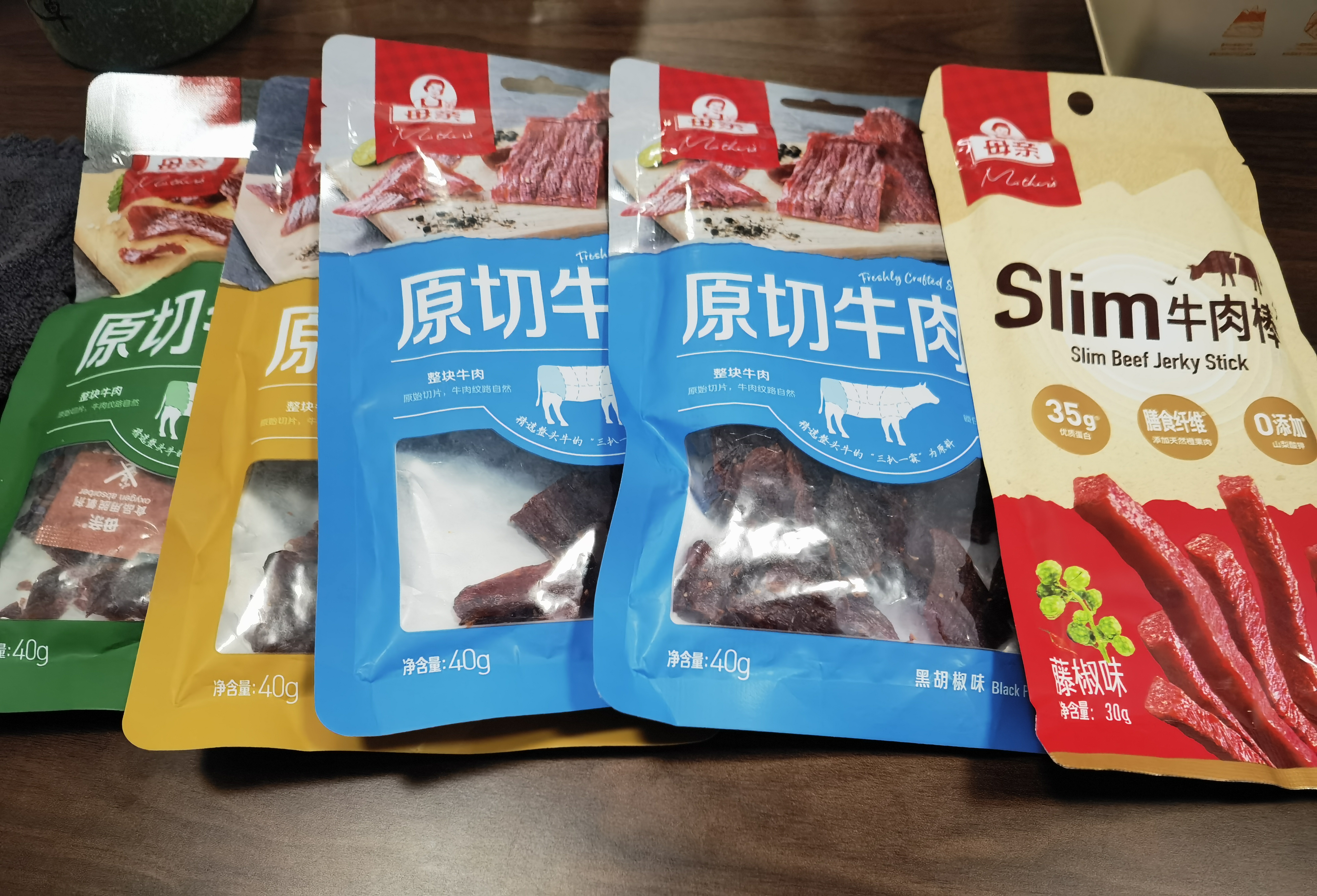 母亲 原切牛肉片 黑胡椒味40g 休闲零食 肉干肉脯 熟食小吃 牛肉干 实拍图