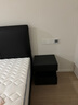 意式极简悬浮床头柜北欧风床边柜简约现代卧室床头储物收纳柜边几 实木款黑色水曲柳（ENF级环保） 限时送智能人体感 整装（无需安装开箱即用） 45x40x50cm 实拍图