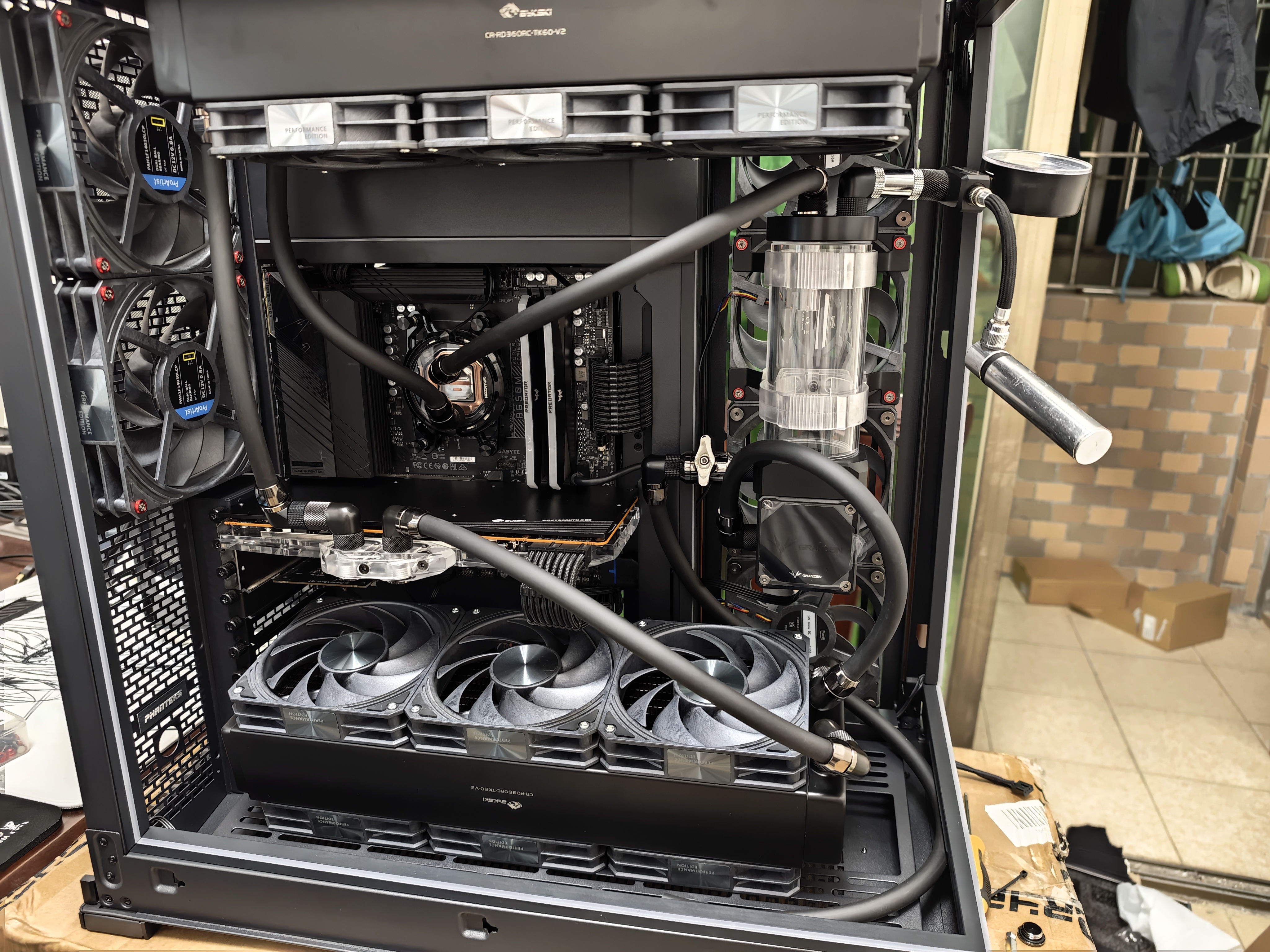 追风者（PHANTEKS）NV9机箱黑色专用磁吸式灯条/灯带升级套件/支持主板5V 3pin可寻址ARGB神光同步 实拍图