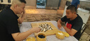 得力（deli）五子棋围棋象棋楠竹套装仿玉棋子楠竹双面棋盘棋罐高档亲朋送礼盒 实拍图