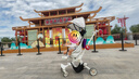 凤凰（Phoenix）遛娃神器0-6岁用凤凰婴儿车双向高景观遛娃神器轻便折叠可坐可躺 彩虹色丨六重减震+双向推行+礼包 实拍图