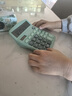 得力（deli）837双电源桌面办公计算器12位大屏幕会计用太阳能学生用财务小号便携桌面计算机 【沧浪绿】双电源+非语音 TE837C 实拍图