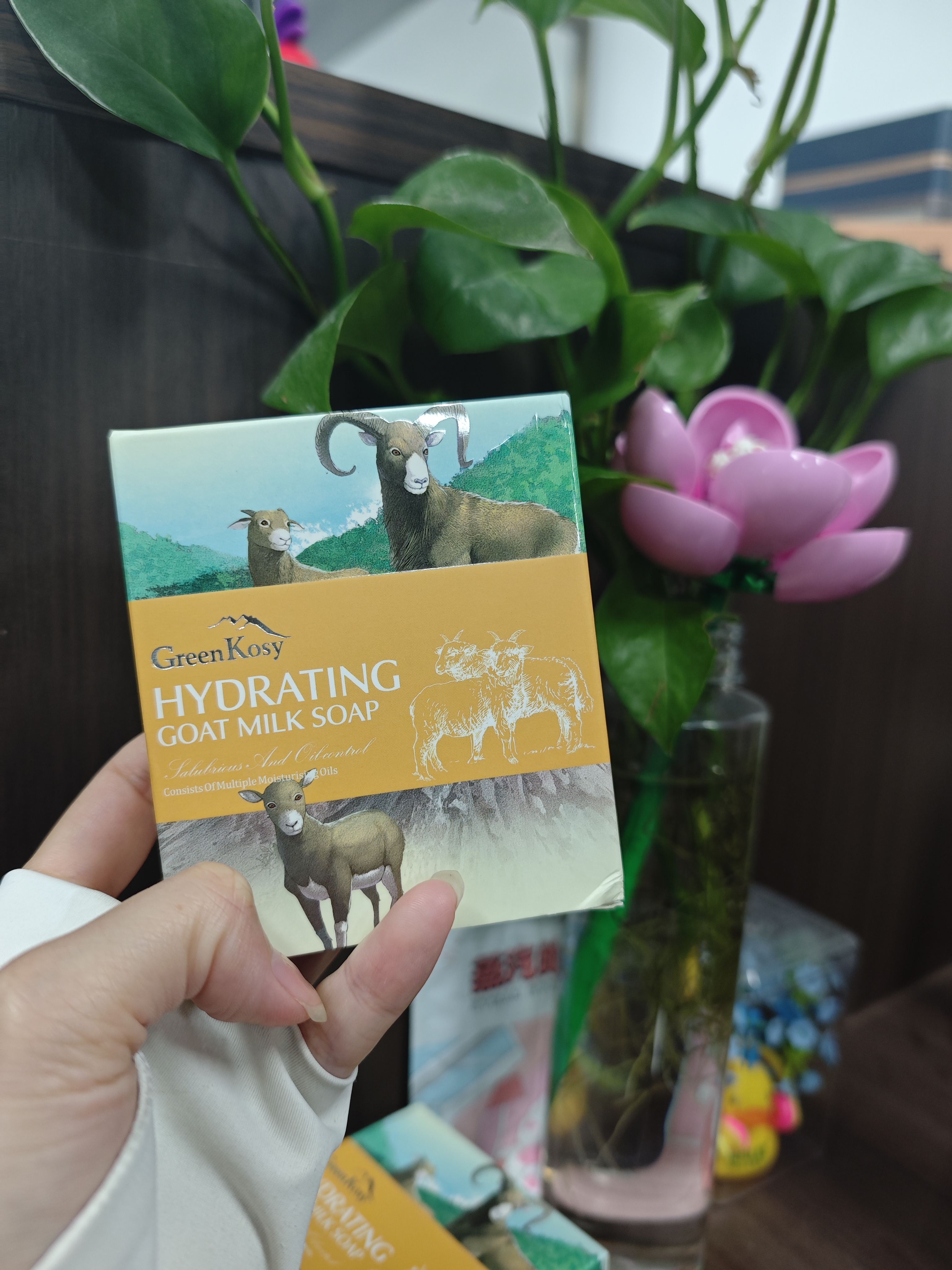 绿色溪谷澳洲羊奶香皂洗脸沐浴精油手工洗发皂洁面洁肤皂肥皂清洁止痒 牛油果羊奶皂100g【两块装】 实拍图