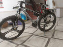 金武端自行车成人山地车公路赛车单车骑行变速超轻越野中学生初中青少年 旗舰版-三刀轮-黑白色 27.5寸24速 实拍图