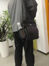 JEEP斜挎包男士大容量单肩包通勤商务轻便小背包帆布包中青年休闲挎包 黑色升级侧袋款【可放水杯+雨伞】 实拍图