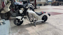 凤凰（Phoenix）儿童电动摩托车儿童电动车两轮车男女小孩复古哈雷玩具车可坐大人 雅致白-高配丨24V电瓶/无刷电机/充气轮胎/续航30公里 实拍图