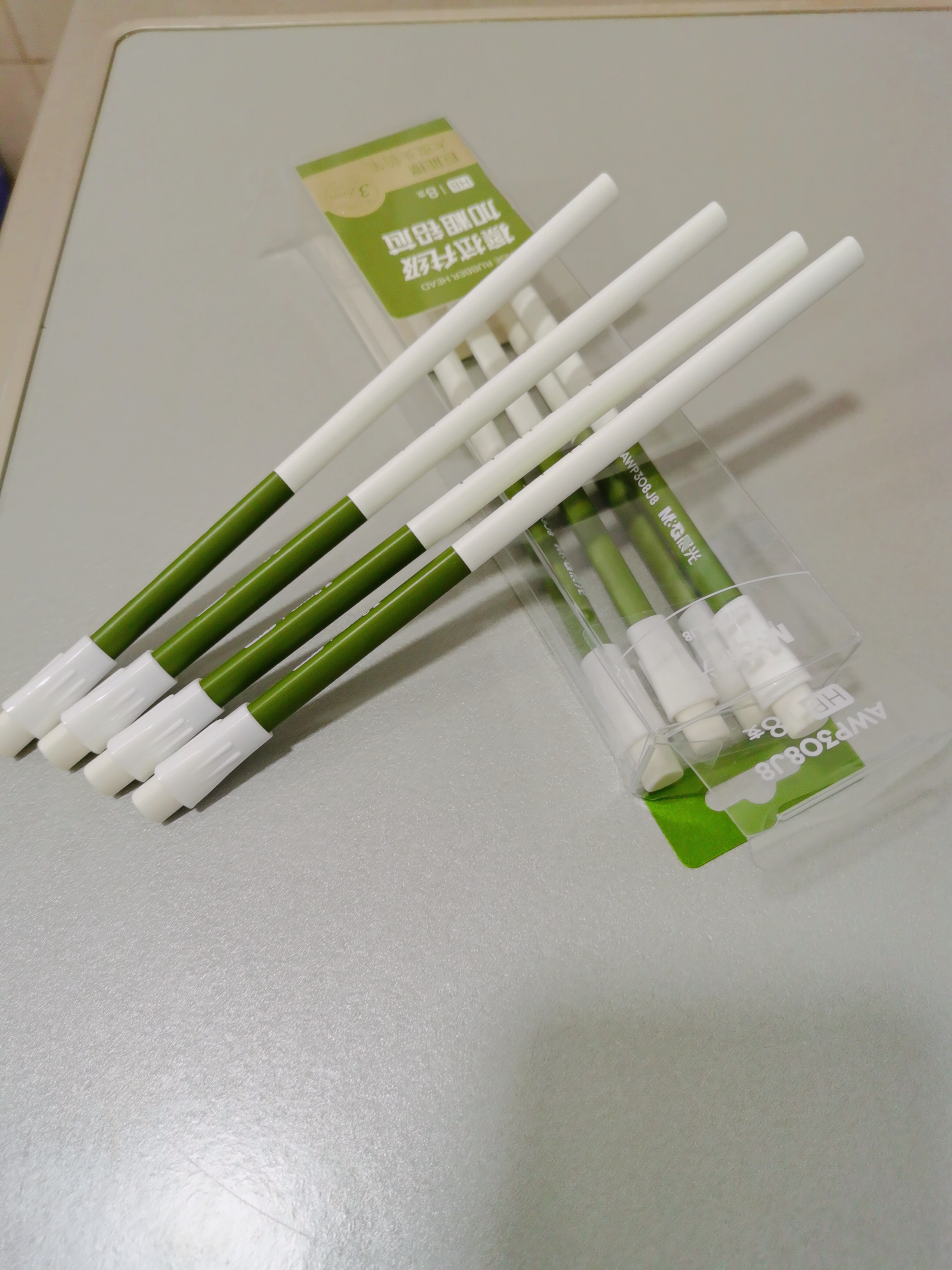 晨光（M&G）文具HB铅笔8支巨能擦大皮头粗芯原木三角铅笔小学生专用 涂卡笔 铅笔考试专用书写美术AWP308J8 实拍图