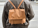 裘真【宋佳同款】植鞣羊皮信使双肩包大容量上班通勤休闲背包新款 大象灰-大号 预售11天 实拍图