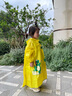 牧萌儿童雨衣带书包位男童女童女孩加长全身学生雨披 黄色恐龙 XL 实拍图