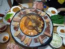 卡丝拉狄多功能鸳鸯火锅锅电烧烤炉一体二用电锅家用无烟韩式商业烤盘涮烤两用烤鱼烤肉机不粘烤肉盘电烤锅 【升级款】52cm红色【可拆卸】+26件套 1层 实拍图