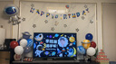 倍欢喜 生日场景布置卡通气球桌飘背景墙儿童生日快乐发光装饰灯光拉旗 太空人桌飘生日布置套装 实拍图