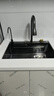 JOMOW九牧王洗菜盆5MM厚瀑布飞雨厨房水槽大单槽304不锈钢洗菜池 65*45cm纳米黑(飞雨瀑布) 抽拉飞雨套餐+洗杯器+净水龙头 实拍图