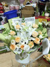 艾斯维娜鲜花速递向日葵混搭花束生日礼物全国同城配送 11朵香槟玫瑰+百合混搭花束 实拍图