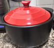 爱仕达（ASD） 砂锅陶瓷煲 家用耐热炖汤焖煲仔饭燃气灶明火适用焖饭锅聚味系列 红色 (建议4-7人) 4.5L 实拍图