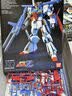 万代（BANDAI）HGUC111 机动战士高达 ZZ高达 拼装模型 实拍图