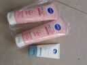 妮维雅（NIVEA）温和滋润洗面奶晶纯焕亮泡沫洁面乳150g双支套装 实拍图