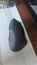 SANWA SUPPLY 人体工学垂直竖握无线鼠标 静音鼠标 办公游戏吃鸡 蓝光LED 多档DPI 6键 无线 含接收器 黑色 实拍图