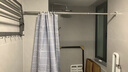 京东京造耐用涤纶浴室杆浴帘套装卫生间加厚防水防霉遮光90-160cm 实拍图