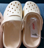 名创优品（MINISO）洞洞鞋女款2025新款eva防滑防臭沙滩鞋增高凉拖鞋女夏季外穿 卡其+海洋星星(10个)滴塑 38-39 实拍图