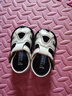 婧麒（JOYNCLEON）宝宝凉鞋叫叫鞋春夏季软底防滑男女童包头婴儿学步鞋透气室内鞋 白色 18 码(内长12厘米 脚长11.5cm) 实拍图