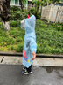 牧萌 儿童雨衣男女童带书包位宝宝幼儿园小学生雨鞋套装防水卡通雨披 浅蓝火箭恐龙 XL码（建议身高115-125cm） 实拍图
