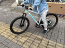 捷安特（GIANT）ATX 720铝合金24速油压碟刹成人变速山地自行车 全消光银鼠灰 26×15.5 S 建议155-170cm 实拍图