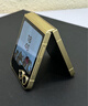 三星Galaxy Z Flip6 国家补贴 AI手机 折叠屏手机 大视野智能外屏 骁龙8 Gen3 双卡 12GB+256GB 热爱黄 实拍图