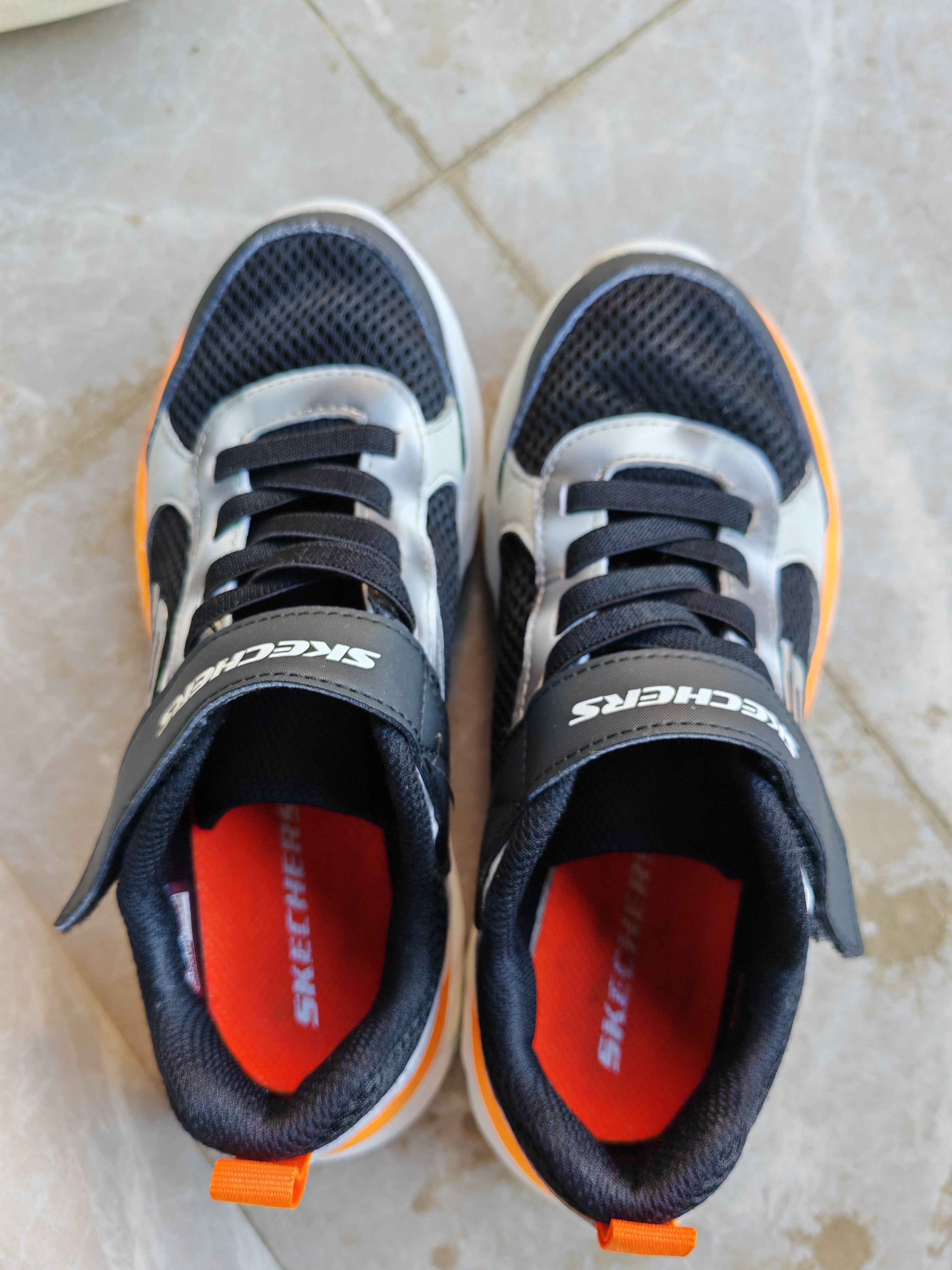 Skechers斯凯奇逐风体训鞋百搭舒适儿童时尚运动鞋休闲鞋405317L 实拍图