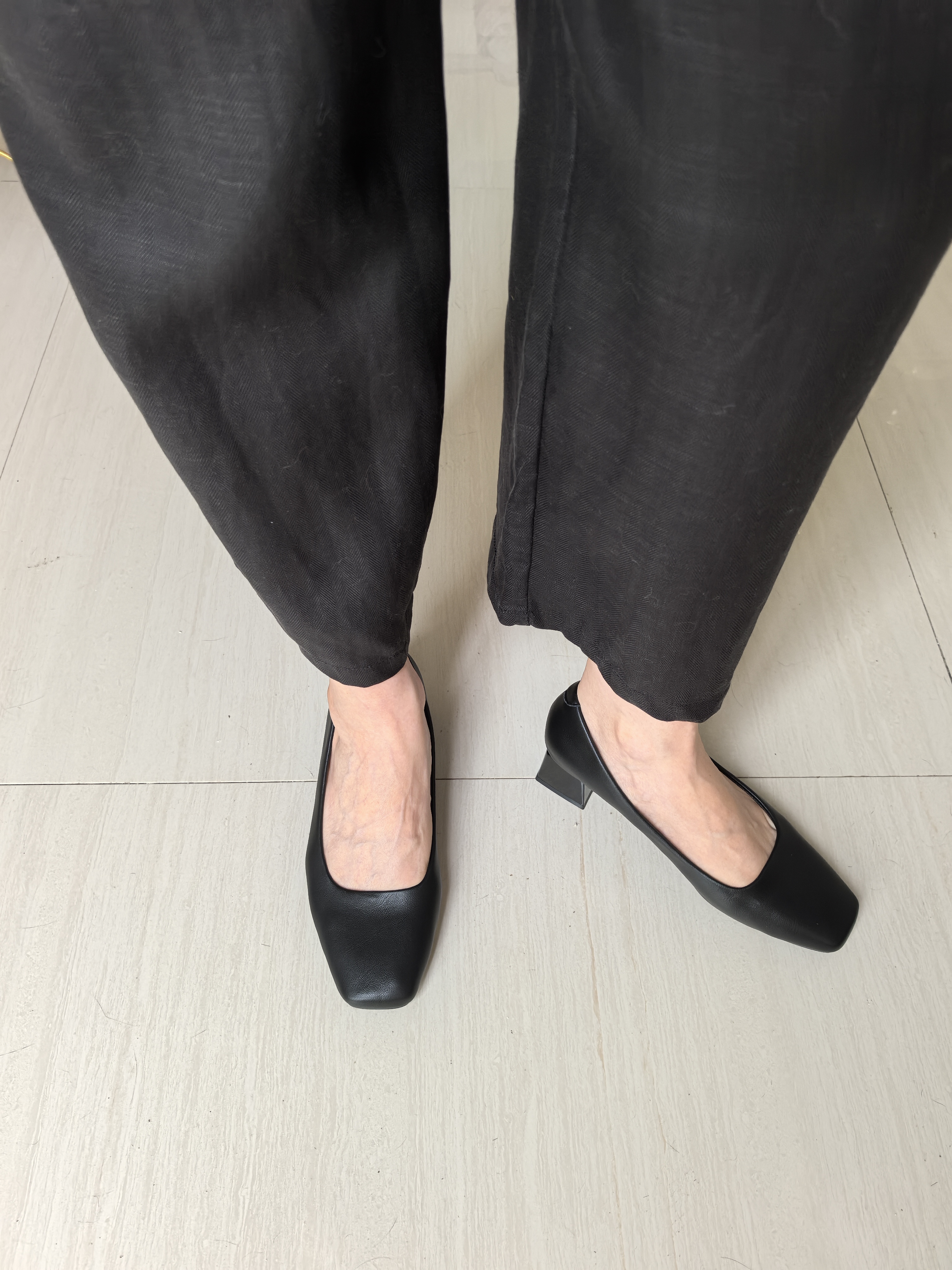 达芙妮单鞋女粗跟百搭高跟鞋通勤舒适浅口工作女鞋子 墨黑（4.5CM） 37 实拍图